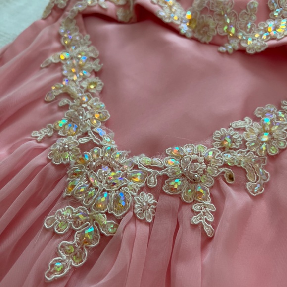 La Femme Prom Dress - Picture 7 of 11